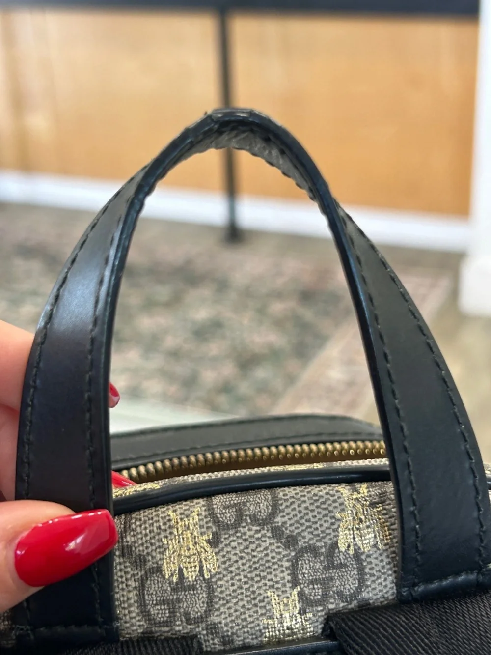 Pre Owned Gucci GG Supreme Bee Print Backpack